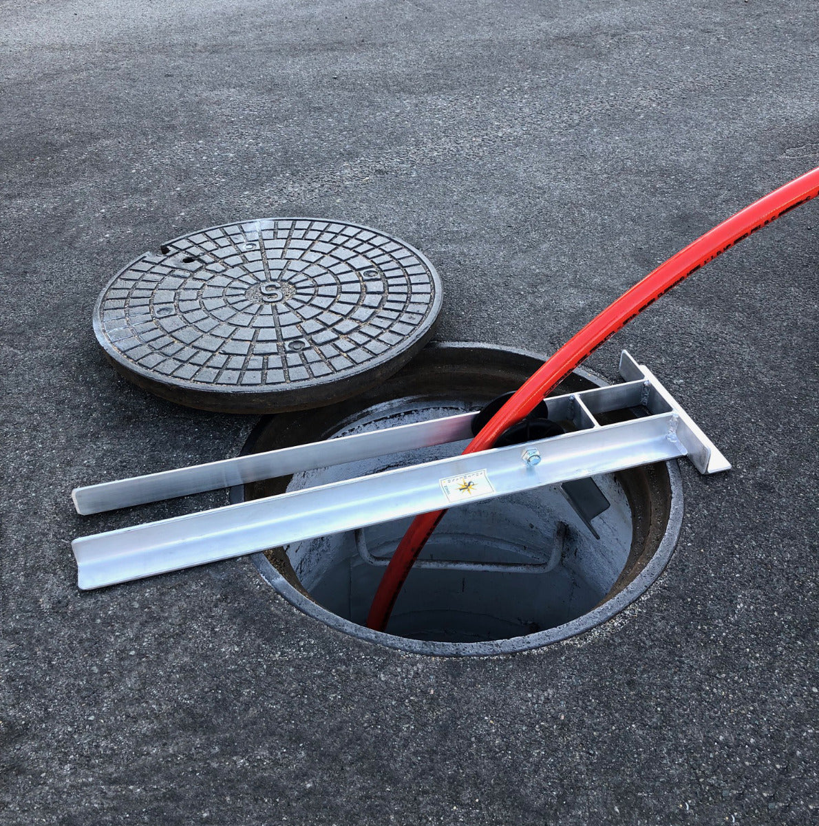 Manhole Roller Hose Guide