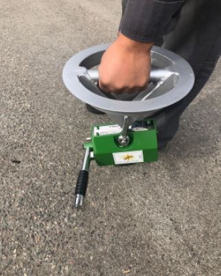  Magnetic Boom Manhole Cover Lifter